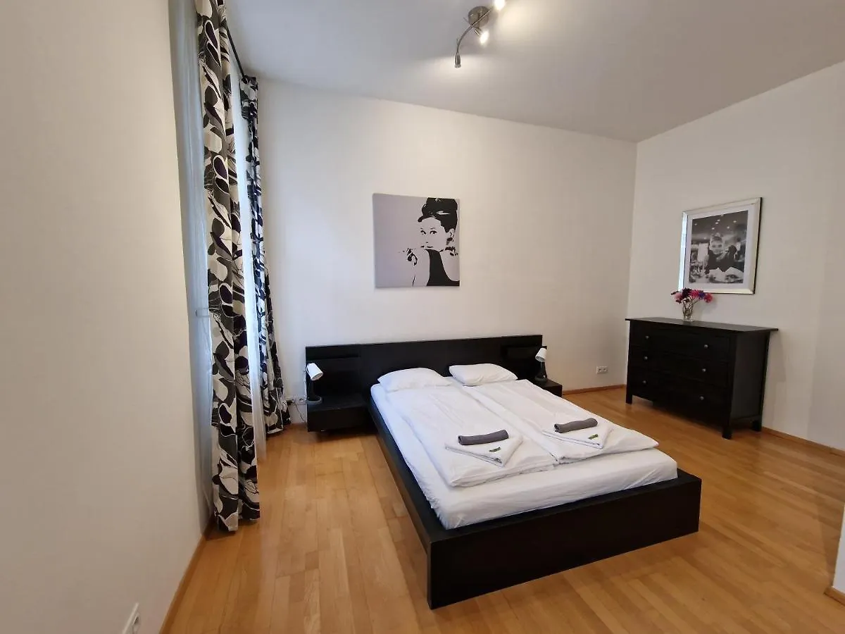 Reznicka Apartments Prague