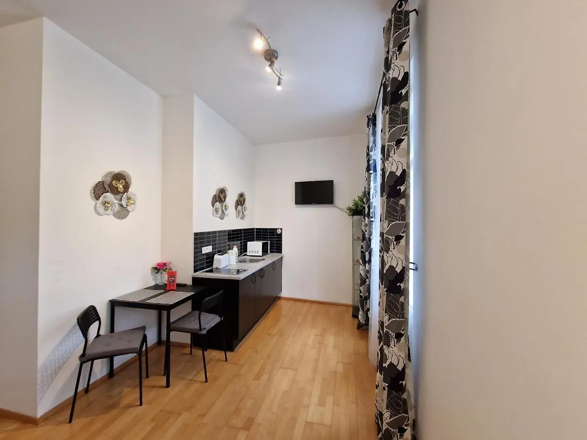 Reznicka Apartments Prague 0*,
